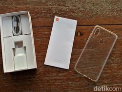 Unboxing Redmi S2, Ponsel Selfie Harga Rp 2,3 Juta