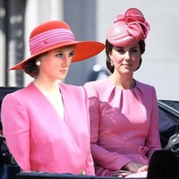 Seandainya Putri Diana masih hidup, dia bisa mengikuti parade kereta Kerajaan Inggris dan duduk di sebelah menantunya, Kate Middleton. Foto: Instagram loyal__royals