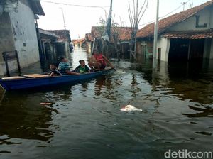 Gelombang Tinggi, Ribuan Rumah di Pekalongan Terendam Rob