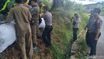 Penampakan Bantal di Jalur Alternatif Mudik Menuju Garut