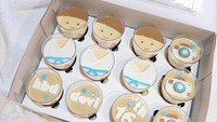 Puding cup bertema judo ini bentuknya sangat lucu. Dengan paduan wajah anak-anak dan kamera, puding lembut ini bisa jadi favorit si kecil. Foto: Instagram @puddingdeli.co