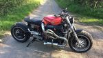 Tampang Sangar Motor Monster Bermesin Mobil V6