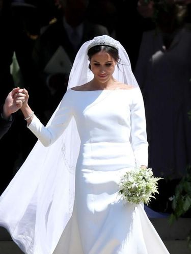 Kemiripan Gaun Pengantin Meghan Markle  dan Kim Kardashian 