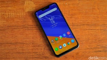 Bagian atas terdapat notch. Foto: Adi Fida Rahman/detikINET