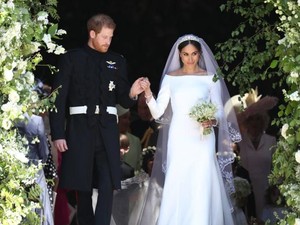 Bermunculan, Gaun Pengantin Minimalis ala Meghan Markle Harga Terjangkau