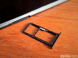 Unboxing Zenfone 5, Menggoda dari Berbagai Sisi