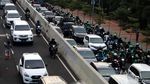 Jelang Waktu Berbuka, Jalan Casablanca Mengular Panjang