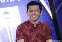 6 Kisah Cinta Dewi Perssik yang Baru Kamu Tahu