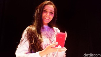 Beralih ke sektor kamera, untuk selfie terdapat kamera 8 MP dengan aperture f/2.2. (Foto: detikINET/Adi Fida Rahman)