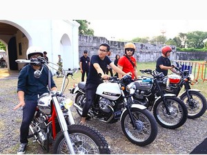 Tak Kalah dengan Jokowi, Begini Gaya Gibran Main Motor