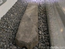 Batu di Keraton Cirebon Konon Menunjukkan Arah Kiblat, Ada Mitosnya