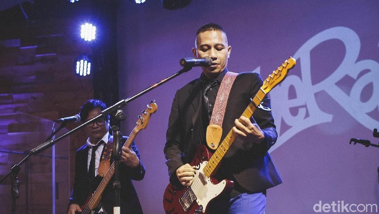 Cara The Rain agar Selalu Dekat dengan Penggemarnya Cara The Rain agar Selalu Dekat dengan Penggemarnya