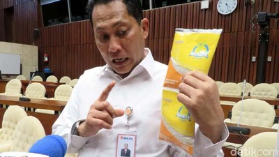 Ini Lho Penampakan Beras Sachet 200 Gram Bulog
