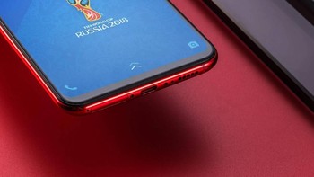Ponsel ini dibekali sensor sidik jari di bawah layar dengan efek visual baru. Foto: Sohu