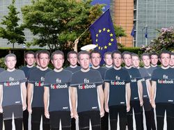 Mengintip Zuckerberg Dicecar Parlemen & Disambut Demo