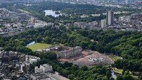 Potret dari ketinggian Istana Buckingham yang merupakan markas administrasi Kerajaan Inggris. Istimewa/ Getty Images.