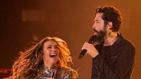 Selain berakting Thalia juga kini menjadi penyanyi dan sudah mempunyai 18 album dan dijuluki Queen of Latin. Foto: Dok. Instagram/thalia
