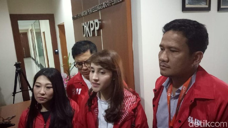 PSI Laporkan Ketua Bawaslu ke DKPP PSI Laporkan Ketua Bawaslu ke DKPP