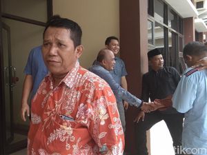 Ketua Dewan Minta Polisi Usut Penyebar Unggahan Meme Amien-Rizieq