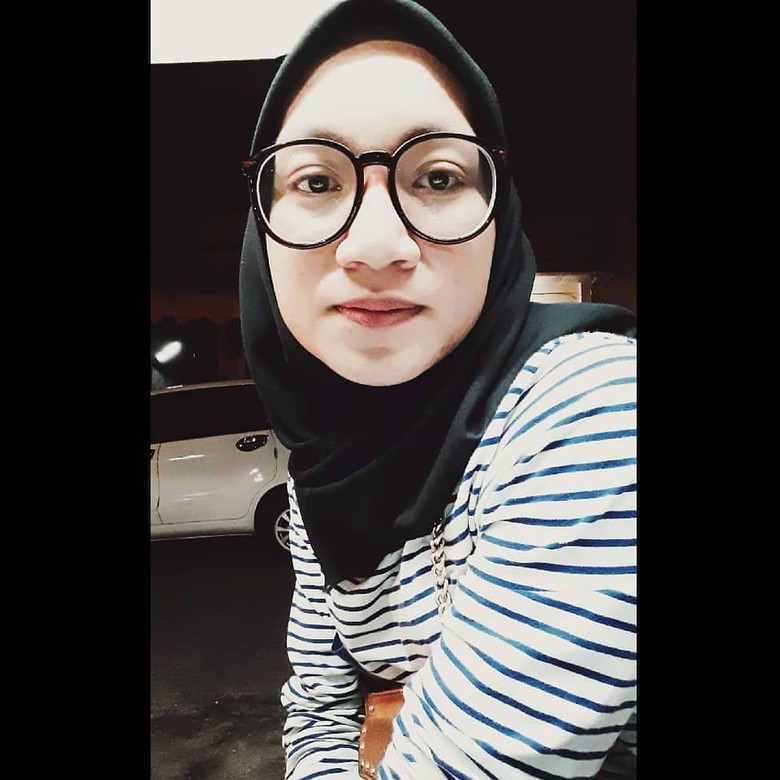 Eksis di Medsos, Lelaki Cantik Terlibat Penipuan Online? Eksis di Medsos, Lelaki Cantik Terlibat Penipuan Online?