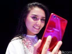 Penampilan Perdana Oppo F7 Youth yang Menggoda