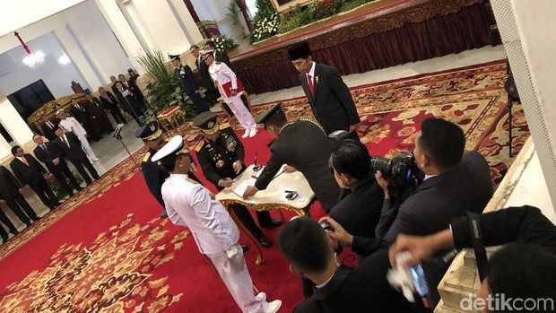 Penandatanganan berita acara sumpah jabatan