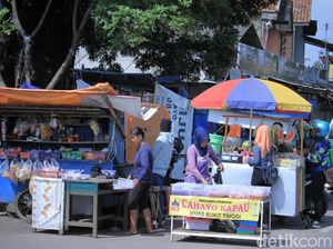 Pasar Tumpah Diprediksi Hambat Lalu Lintas Pemudik di Jabar