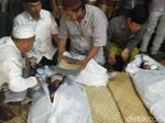 Buktikan Tak Punya Ilmu Santet, Warga Probolinggo Sumpah Pocong