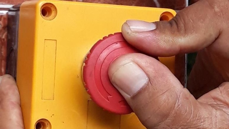 Kantor Polisi di Jakbar Dipasang Sistem Alarm Tanda Bahaya Kantor Polisi di Jakbar Dipasang Sistem Alarm Tanda Bahaya