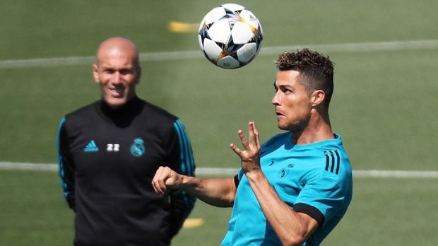 Madrid lalai membiarkan Zidane dan Ronaldo pergi.