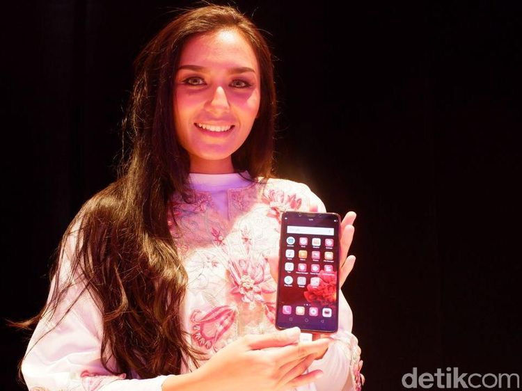 Penampilan Perdana Oppo F7 Youth yang Menggoda