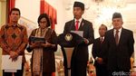 Senyum Semringah Jokowi Saat Umumkan THR untuk PNS