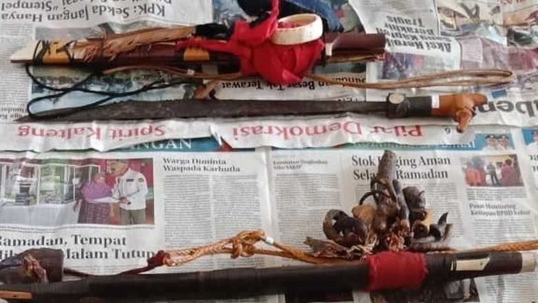 Dua Mandau Sakral Tambah Koleksi Museum Balanga Kalteng Dua Mandau Sakral Tambah Koleksi Museum Balanga Kalteng