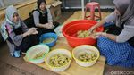 Melihat Dapur Umum Istiqlal yang Siapkan 1000 Makanan untuk Berbuka