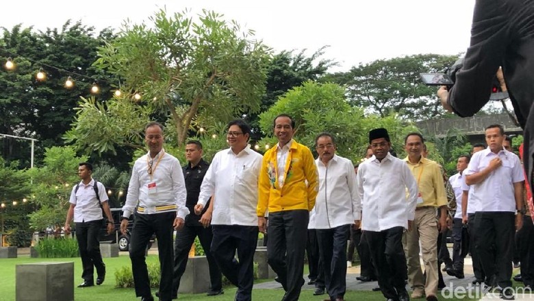 Mungkinkah Golkar Tinggalkan Jokowi?