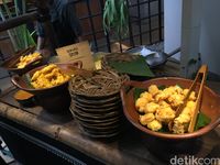 Di Sini Bisa Berbuka Puasa dengan Suasana Pasar Papringan Temanggung