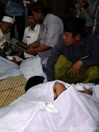 Tinasum dan Sulima disumpah di bawah Alquran