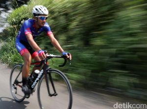 Mengenal Aiman Cahyadi Si Pemilik Kayuhan Maut