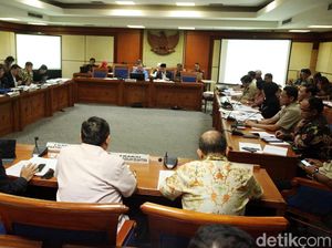 Selesai Bahas Definisi, DPR Lanjut Kebut RUU Antiterorisme