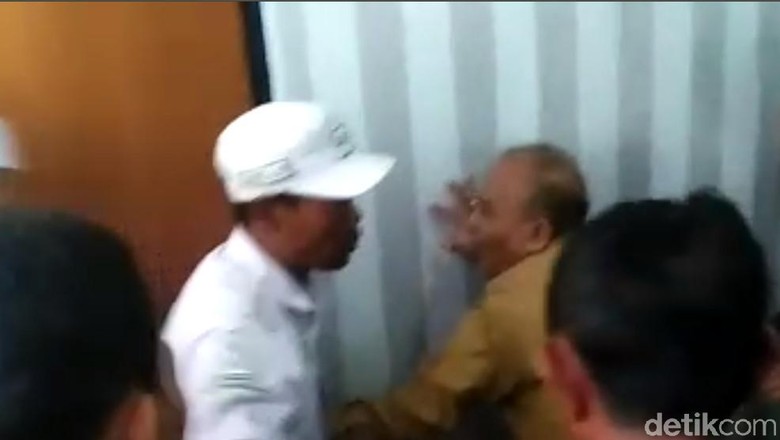 Anggotanya Tersangka Pengeroyokan Hitler, FPI Beri Bantuan Hukum Anggotanya Tersangka Pengeroyokan Hitler, FPI Beri Bantuan Hukum