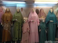 Tren Ramadan Khimar Makin Jadi Primadona Di Tanah Abang