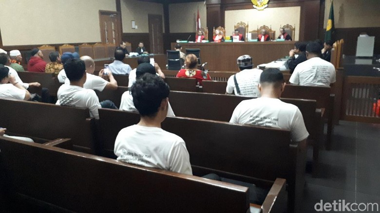 Aditya Moha Suap Hakim Selamatkan Ibu: Ini Murni Cinta dan Bakti Aditya Moha Suap Hakim Selamatkan Ibu: Ini Murni Cinta dan Bakti
