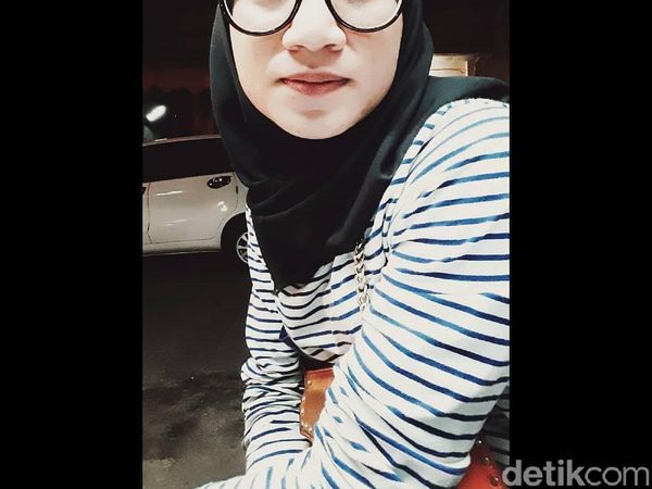 Lelaki Cantik Pembobol Indekos Sebelum-Sesudah Ditangkap Polisi