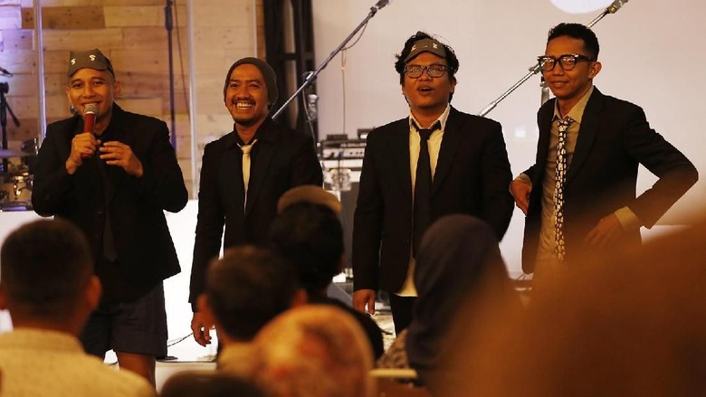 The Rain Ingin Rencana Berbahaya Dinantikan di Radio The Rain Ingin Rencana Berbahaya Dinantikan di Radio