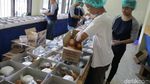 Melihat Dapur Umum Istiqlal yang Siapkan 1000 Makanan untuk Berbuka