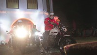 Moge yang ditunggangi Gibran itu adalah Moto Guzzi V7 II Stone. Foto: Instagram/chillipari