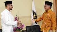 Sebelumnya, Abraham Samad mantap melenggang ke bursa Pilpres 2019. Abraham mulai intens menjalin komunikasi dengan parpol-parpol. Abraham masih menutup rapat nama parpol yang akan ditemuinya itu. Namun ia memastikan pihaknya terus menjalin komunikasi dengan parpol-parpol lain.