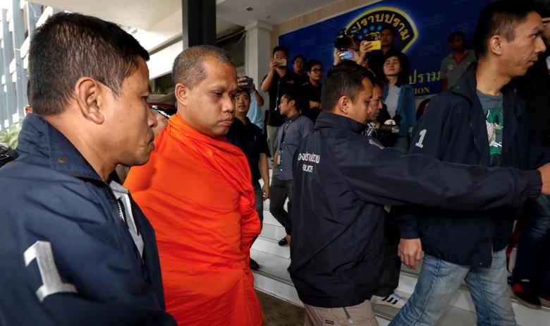Skandal Uang Kuil, Sejumlah Biksu Ditangkap di Thailand Skandal Uang Kuil, Sejumlah Biksu Ditangkap di Thailand