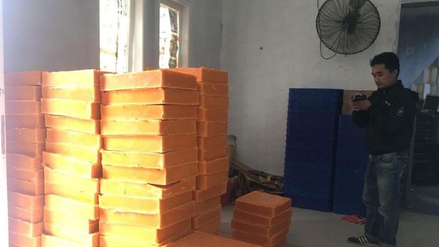 BPOM dan Polisi Gerebek Pabrik Sabun Kecantikan di Tangerang