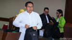 Ditemani Istri, Anas Urbaningrum Ajukan PK Kasus Hambalang
